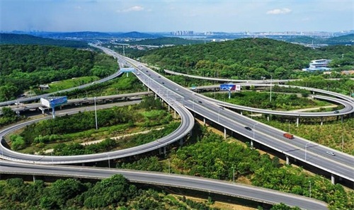 张北钢筋套筒应用于高速公路
